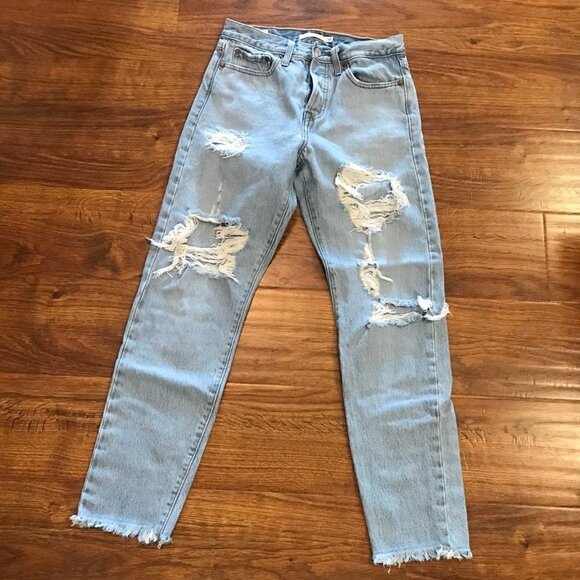 Levi's wedgie hi-rise button fly - Picture 1 of 8
